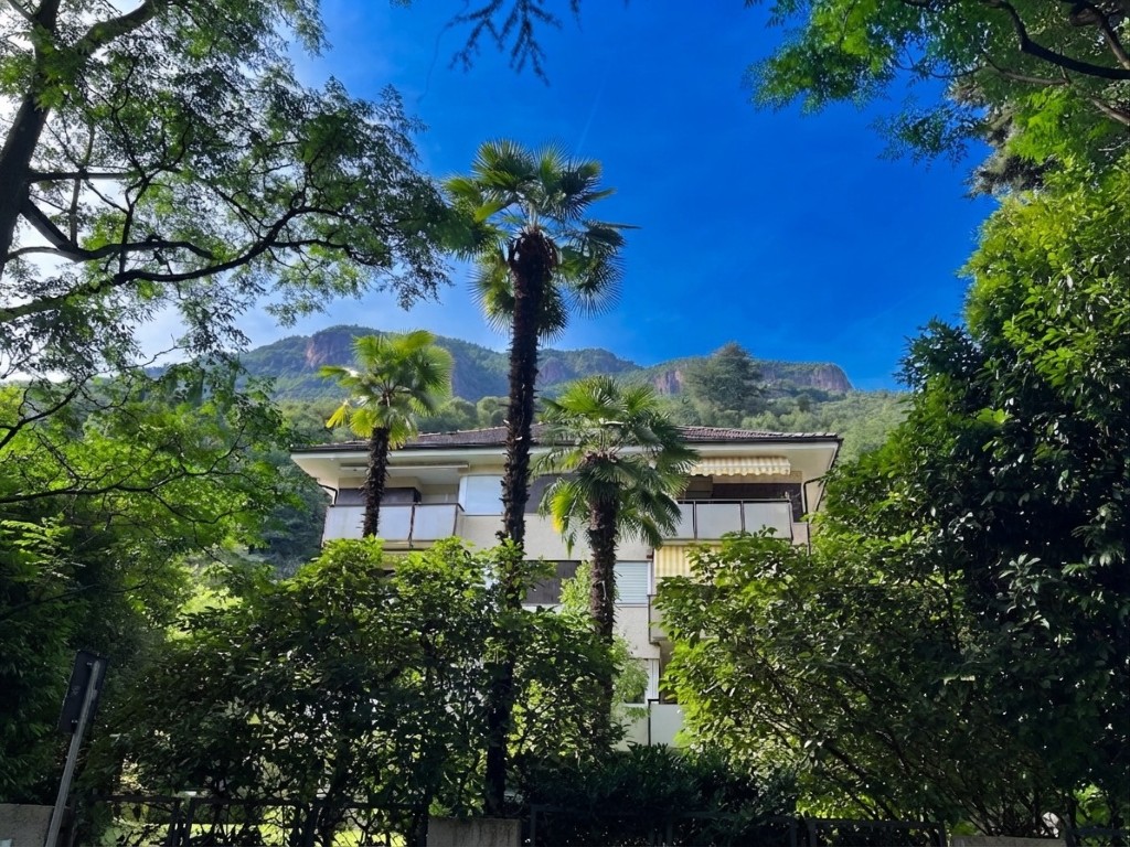 Bolzano Via Segantini – Affascinante appartamento con balcone vivibile esposto a ovest