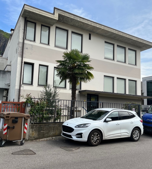 Gewerbegebäude in Bozen Süd