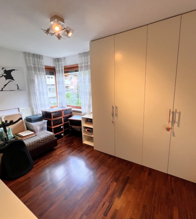 Großzügige und helle Vierzimmerwohnung mit Panoramaterrasse in der Guntschnastraße – Bozen Gries