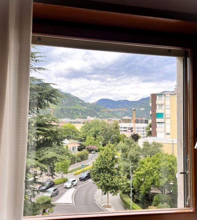 Eleganz und Wohnkomfort in Bozen Gries – großzügige Wohnung mit Garage
