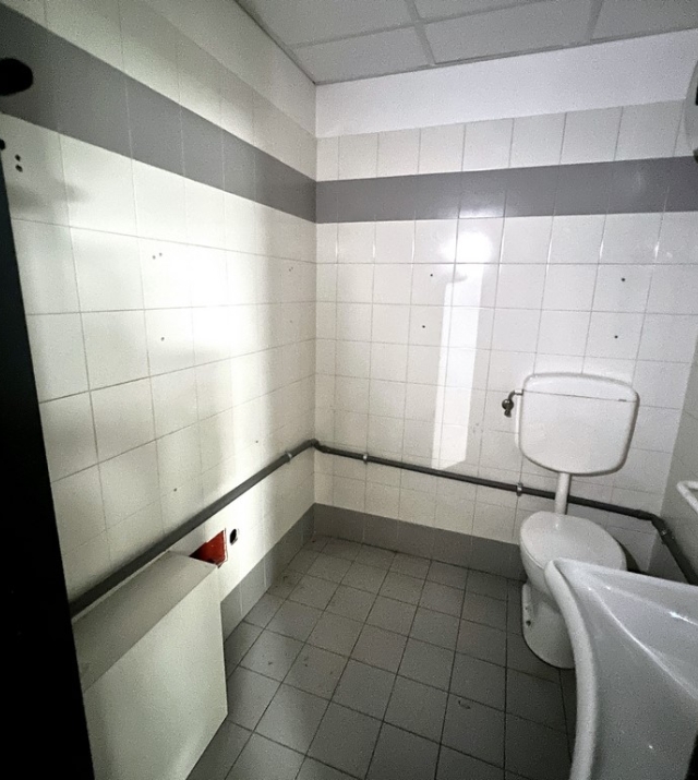 Geschäft mit hoher Sichtbarkeit - Leifers